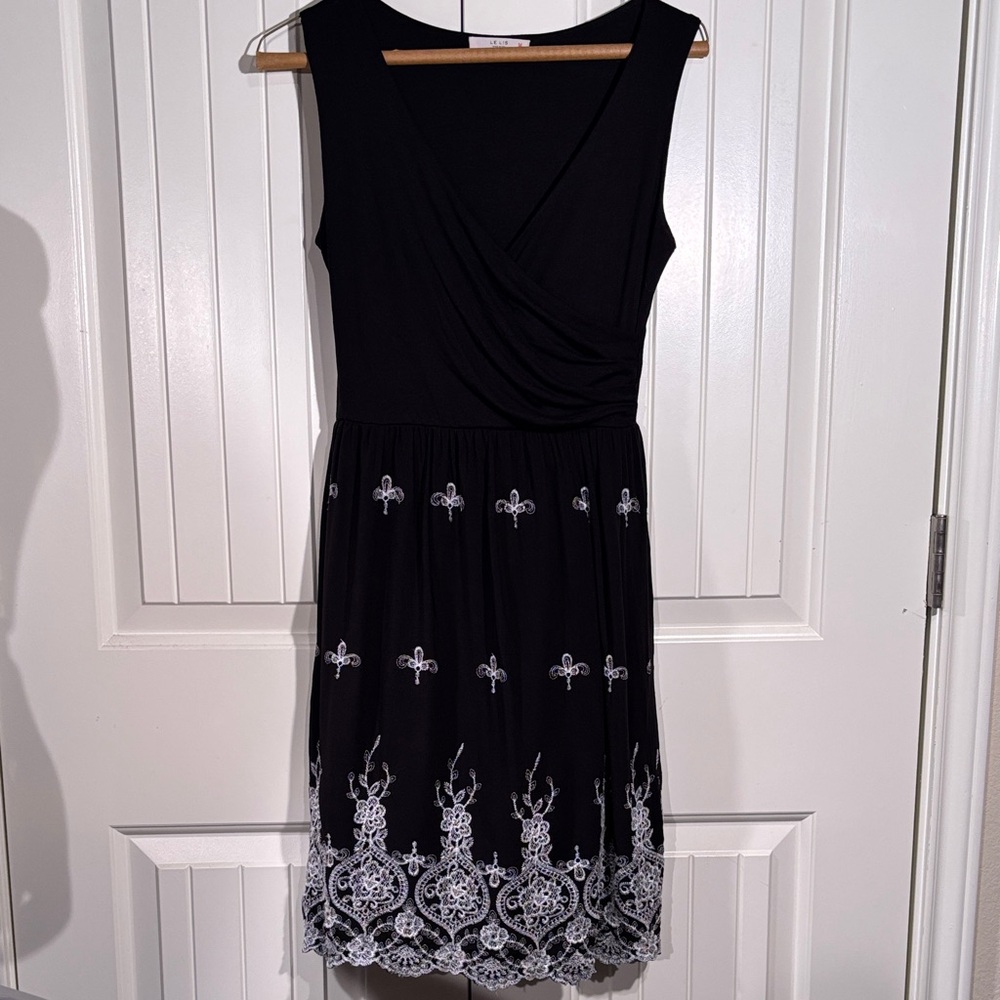 Le Lis Black Dress with White Embroidery